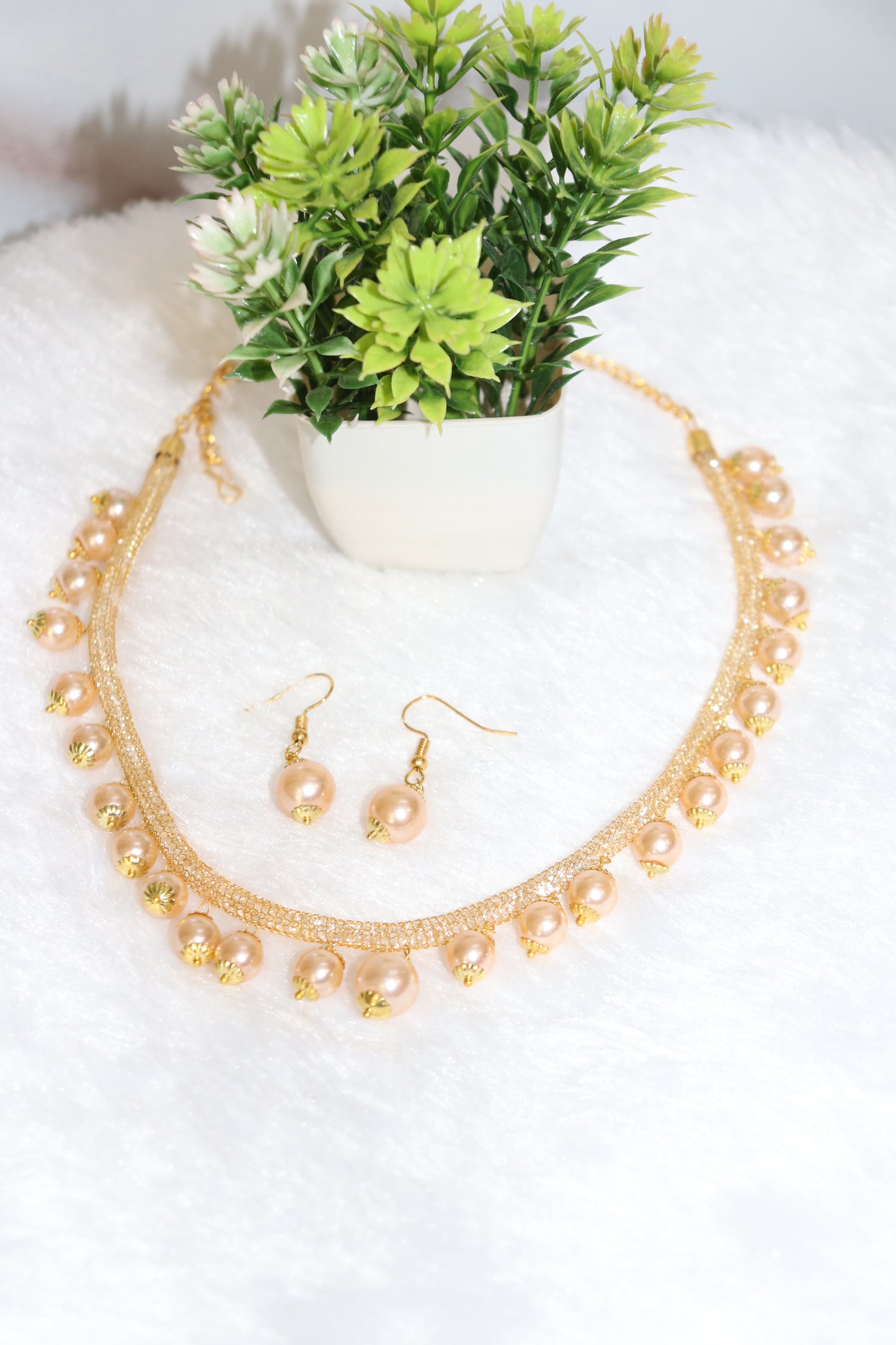 Elegant Gold Pearl Necklace Set with Matching Earrings