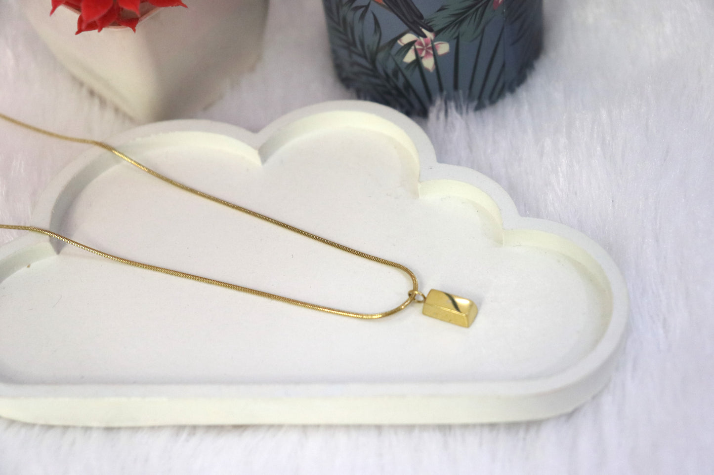 Luxe Gold-Plated Bar Pendant Necklace – Minimalist Elegance