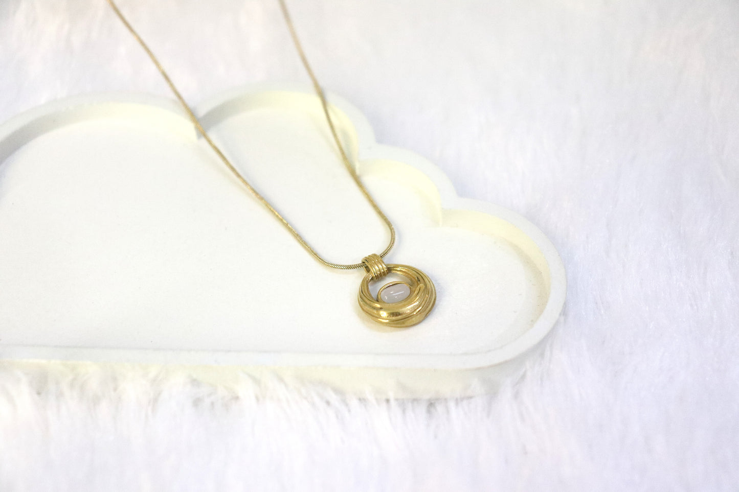 Elegant Gold-Plated Pendant Necklace with Crystal Accent