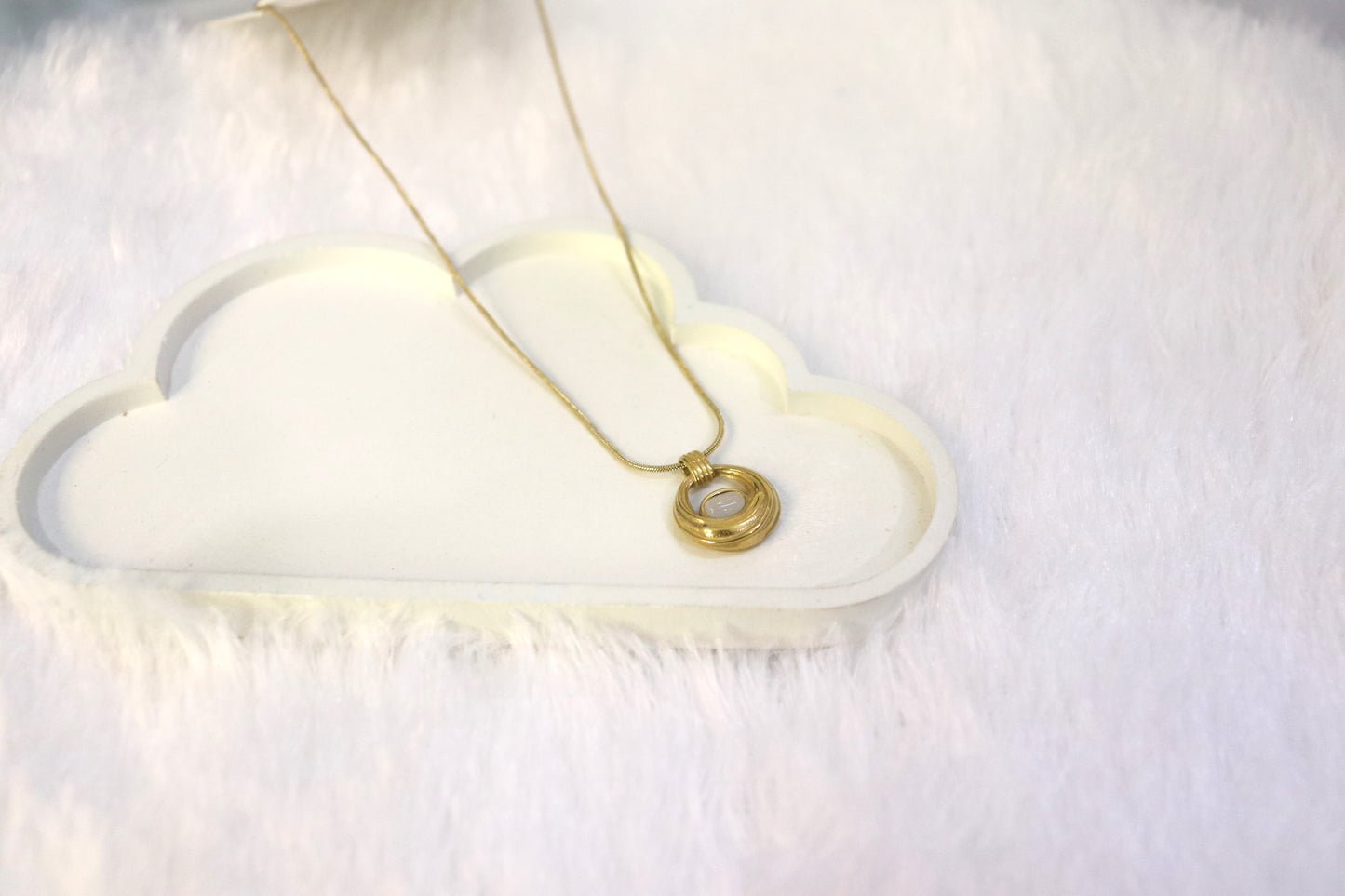 Elegant Gold-Plated Pendant Necklace with Crystal Accent