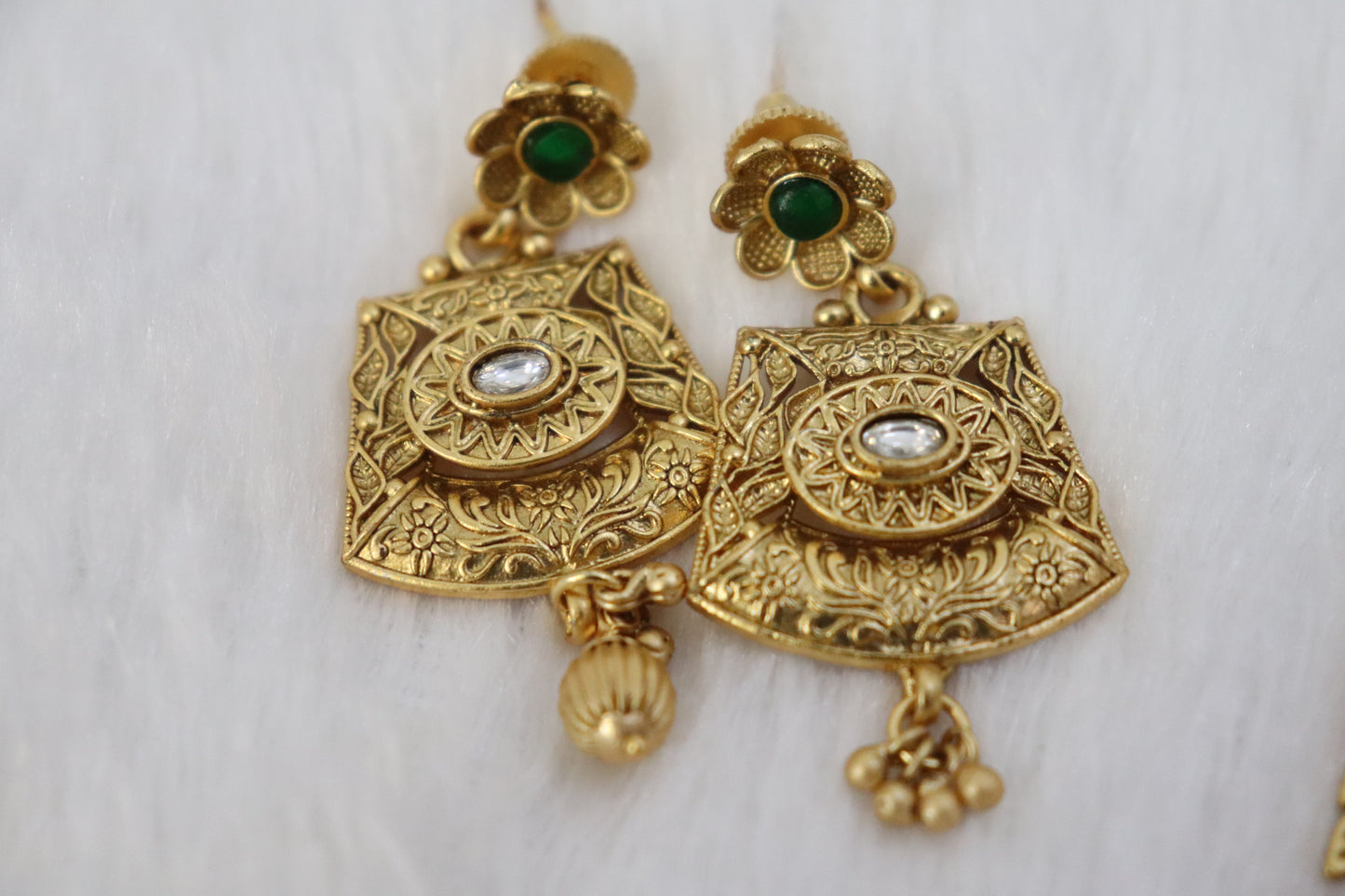 Antique Gold-Plated Temple Necklace Set
