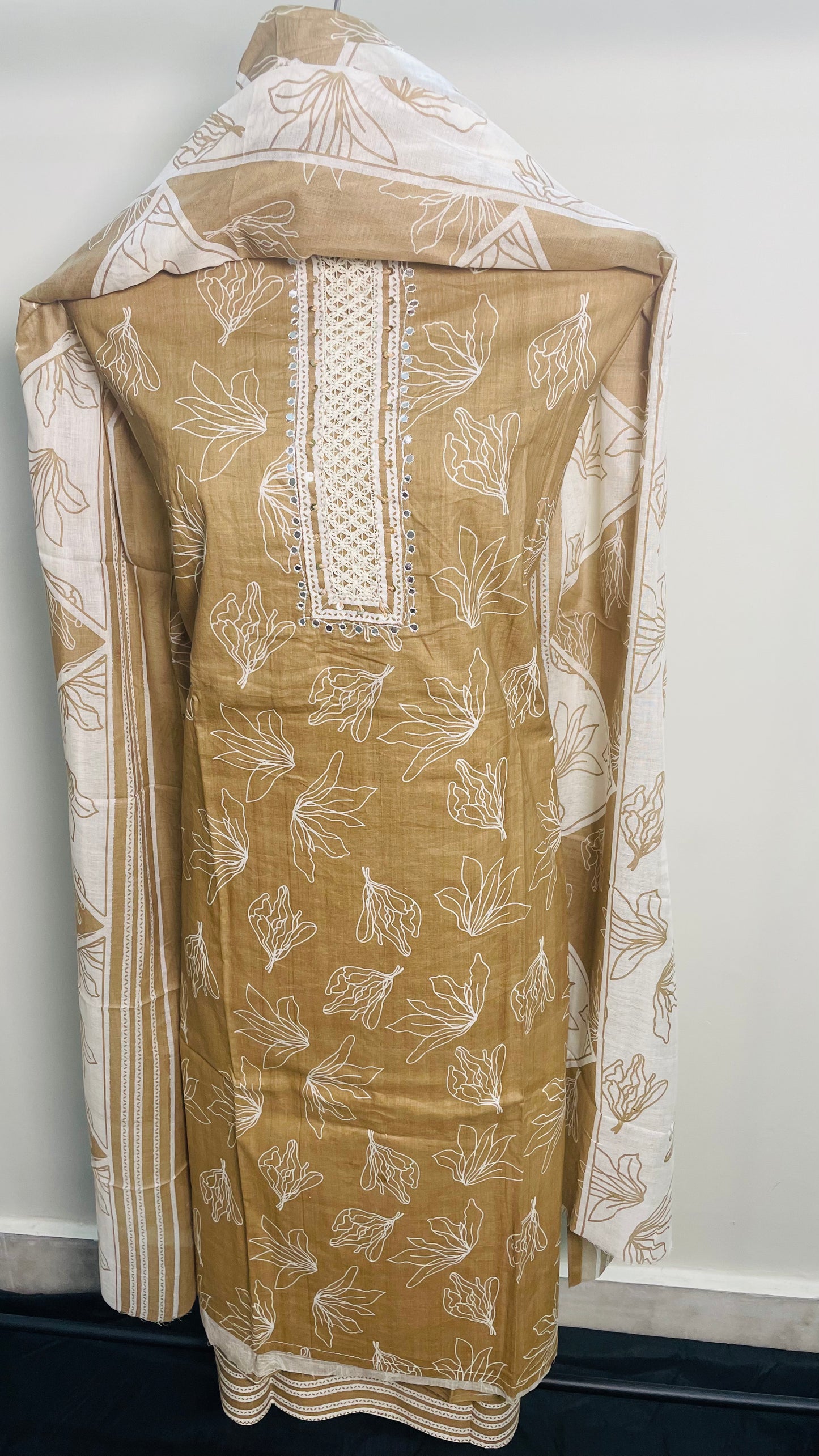 Elegant Earth-Toned Floral Unstitched Cotton Suit